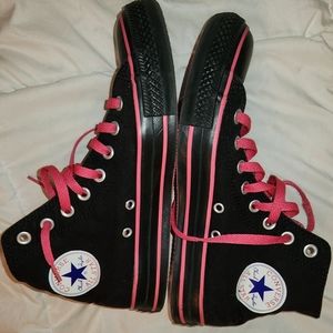 Unisex Converse size 9/Men 7